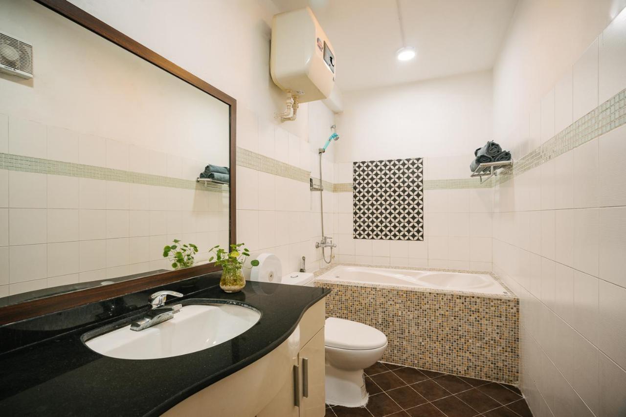 Entire French House With 4 Bedrooms In Hanoi Downtown Extérieur photo